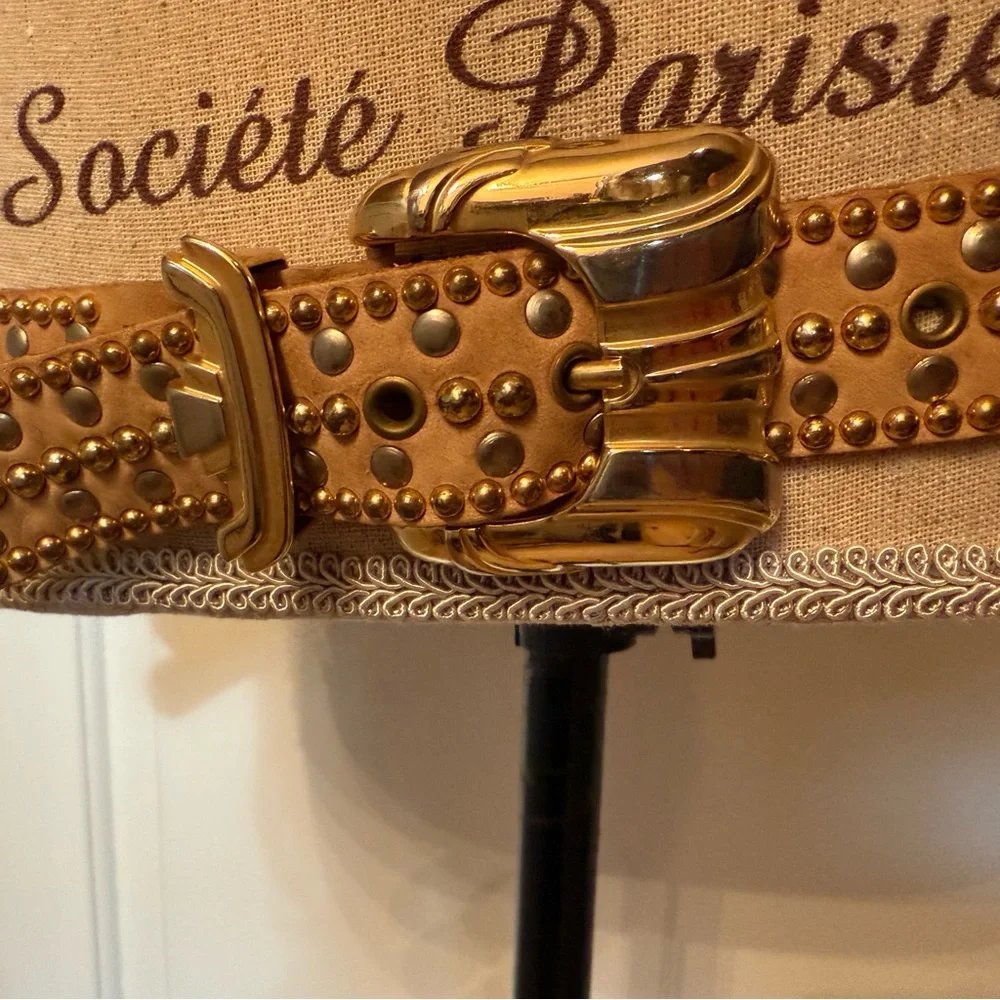 SAND CASTLE USA BELT TAN LEATHER GOLD SILVER STUDS BUCKLE No size Fits M